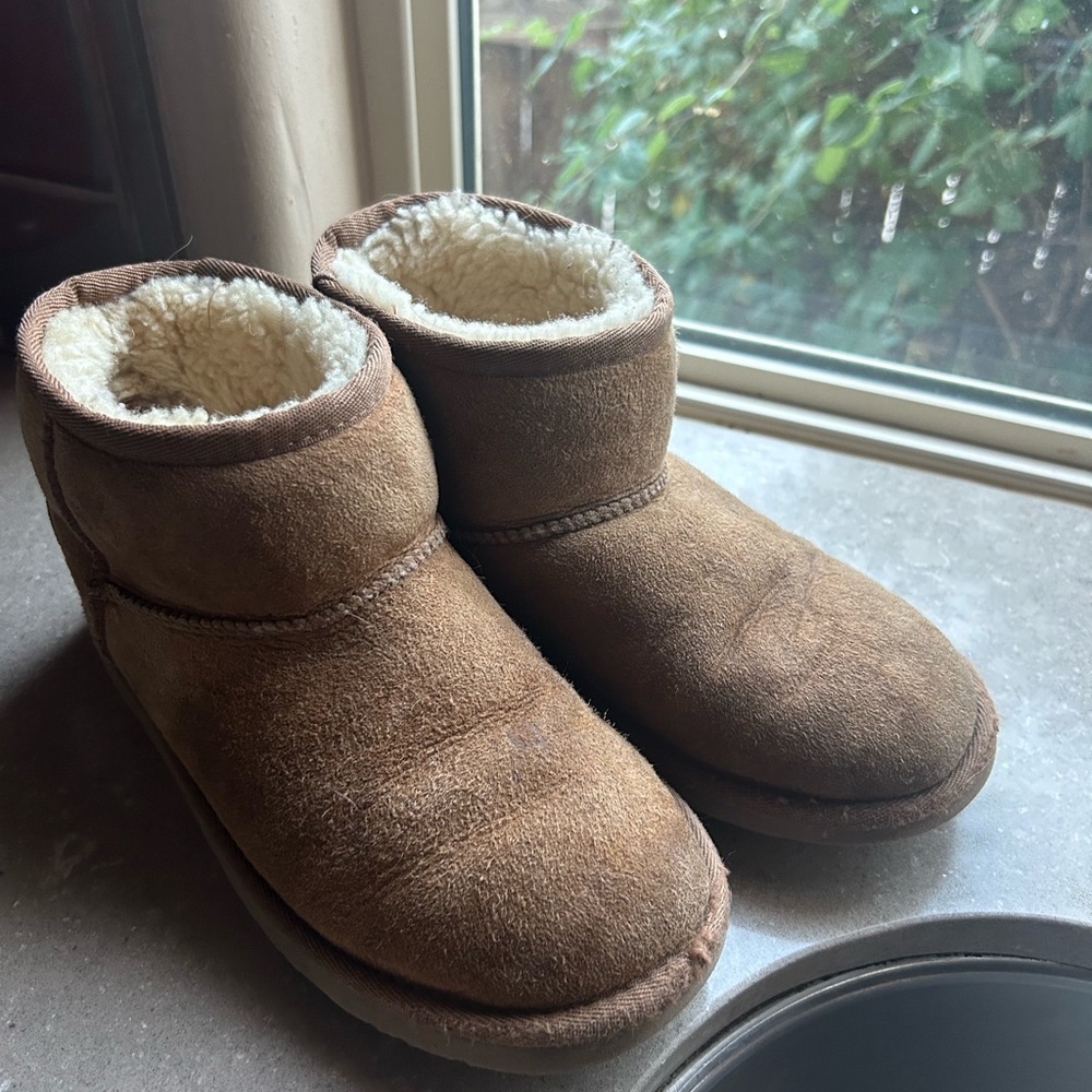 Kids Uggs Classic Mini Boots